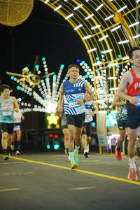 BIB: 000, 000000, 500, 4124, 8888
                            <button type="button" onclick="openModal(22815217)" class="btn btn-primary btn-sm float-right btn-popup" data-toggle="modal" data-target=".modal-high-quality">
                        <i class="fas fa-shopping-cart"></i> Add to Cart
                    </button>
                                            <button type="button" onclick="isThisMe(22815217, true)" class="btn btn-success btn-sm float-right btn-popup btn-isme hidden" data-toggle="tooltip" data-placement="bottom" title="นี่คือรูปของคุณใช่ไหม คลิกที่นี่เพื่อเอาเข้าอัลบั้ม">
                        <i class="fas fa-plus"></i> Add to album
                    </button>
                    <button type="button" onclick="isThisMe(22815217, false)" class="btn btn-warning btn-sm float-right btn-popup btn-isnotme hidden">
                        <i class="fas fa-ban"></i> Remove from album
                    </button>